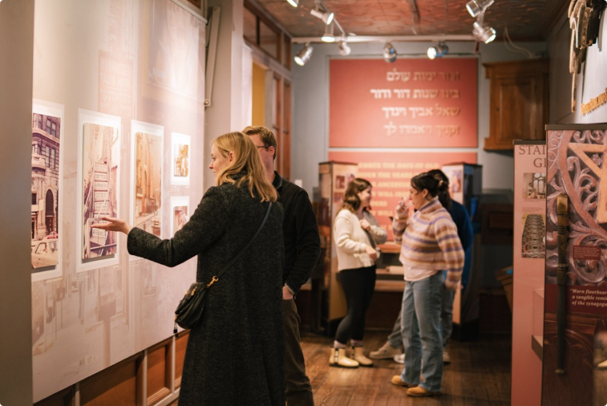 Lower East Side – 1975: Exhibition Walkthrough with Photographer Richard Marc Sakols